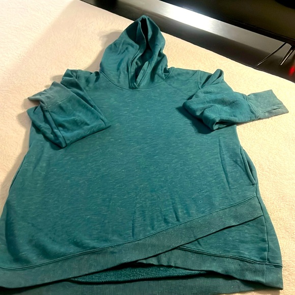 tek gear Tops - GREEN HOODIE/SWEATSHIRT🍀🍀